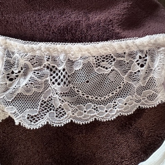 White Bridal Panties. Cotton panties with a flair. - Picture 6 of 7